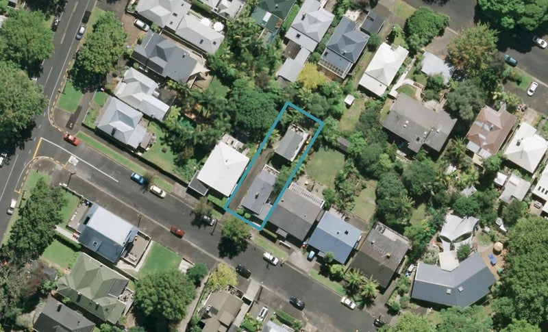 6 Tahuna Street, Freemans Bay, Auckland - Carousel 1