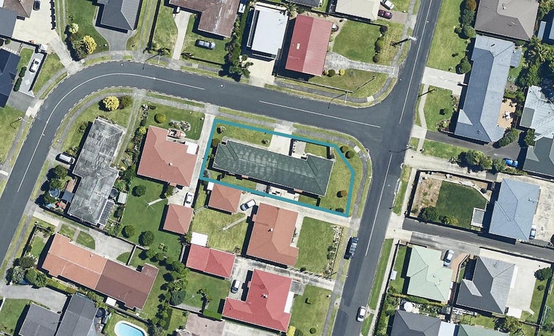 4 Ridge Street, Otumoetai, Tauranga - Carousel 1
