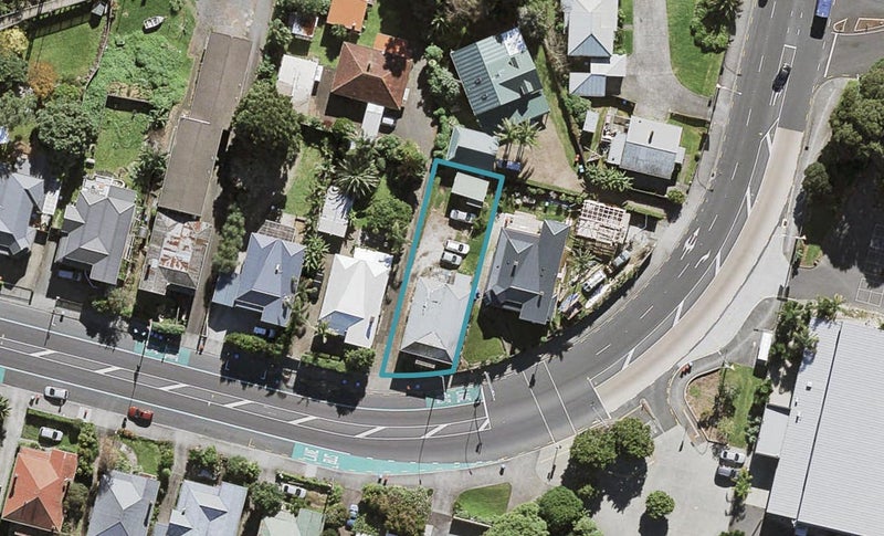 9 Sandringham Road, Mount Eden, Auckland - Carousel 1