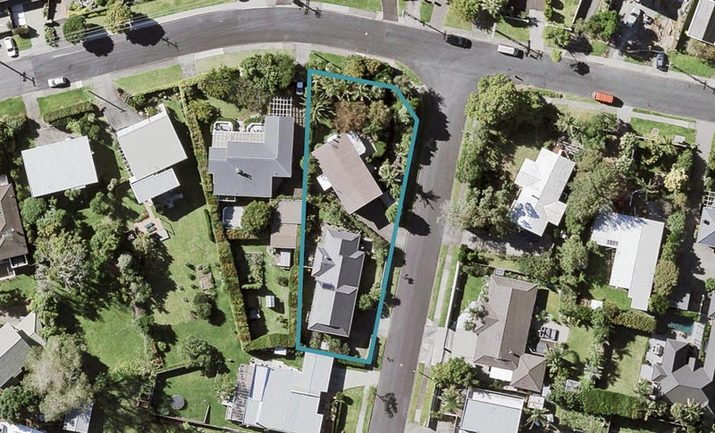 1 Oliver Twist Avenue , Mellons Bay, Auckland - Carousel 1