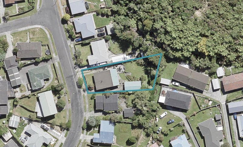23 Christchurch Crescent, Kelson, Lower Hutt - Carousel 1