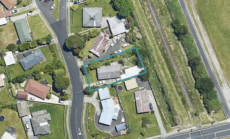 3 Luke Place, Fairy Springs, Rotorua - Carousel 1