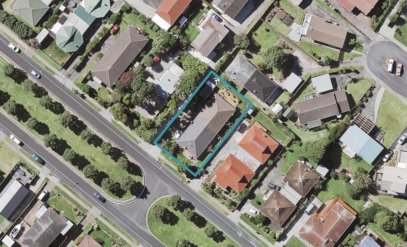 1/54 Highland Park Drive, Highland Park, Auckland - Carousel 1