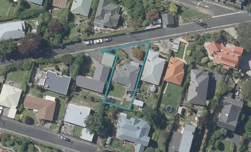 15 Springhill Road, Mornington, Dunedin - Carousel 1