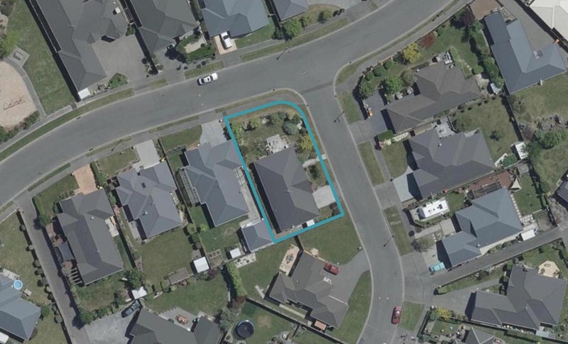 2 Greenmeadow Gardens, Belfast, Christchurch - Carousel 1