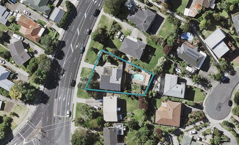 331 East Coast Road, Mairangi Bay, Auckland - Carousel 1