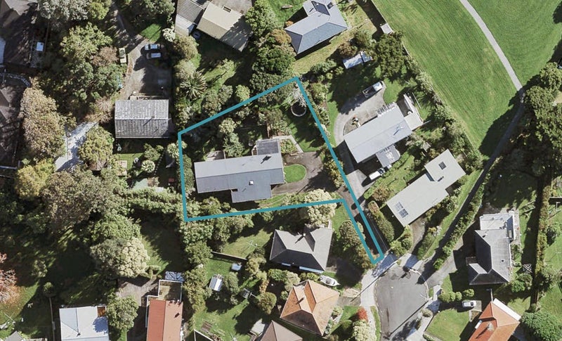 10 Brydon Place, New Windsor, Auckland - Carousel 1