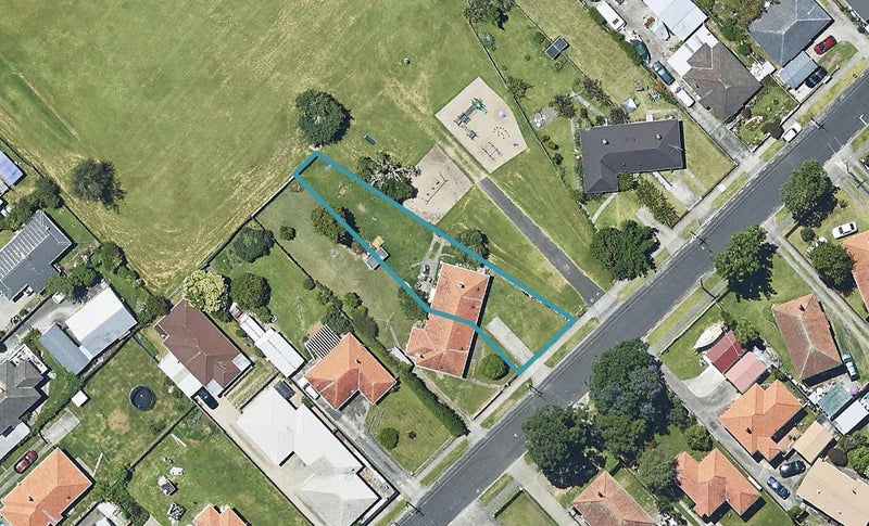 13 Anzac Road, Gate Pa, Tauranga - Carousel 1