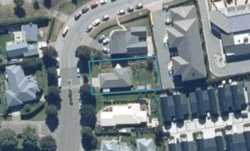 15 Copper Beech Avenue, Frankton, Queenstown - Carousel 1