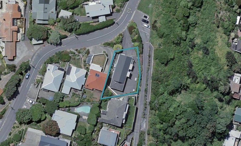 142 Seatoun Heights Road, Seatoun, Wellington - Carousel 1