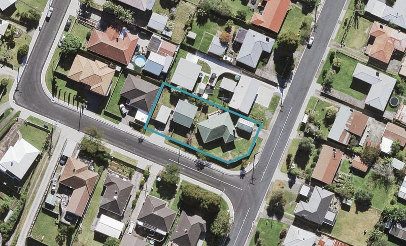 1 Kiernan Place, Kelston, Auckland - Carousel 1