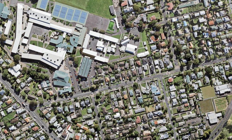 35A Victor Street, Avondale, Auckland - Carousel 1