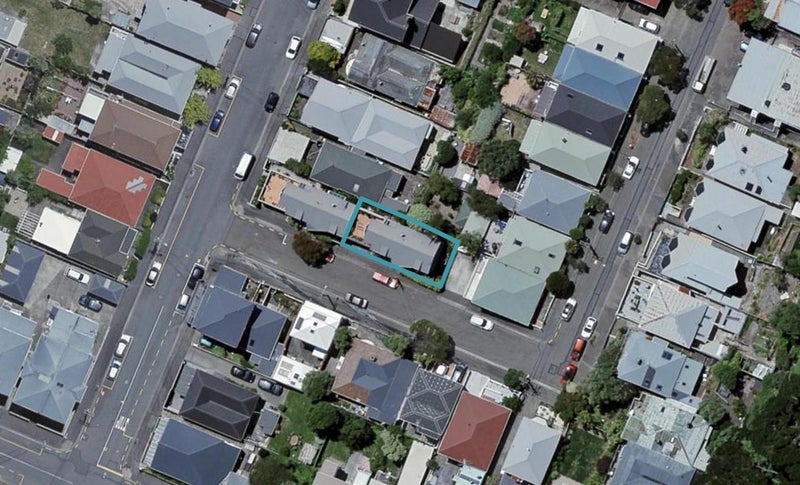 36 Scarborough Terrace, Mount Victoria, Wellington - Carousel 1