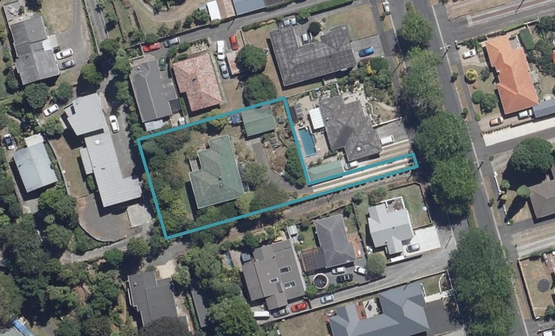 23 MacFarlane Street, Hamilton East, Hamilton - Carousel 1