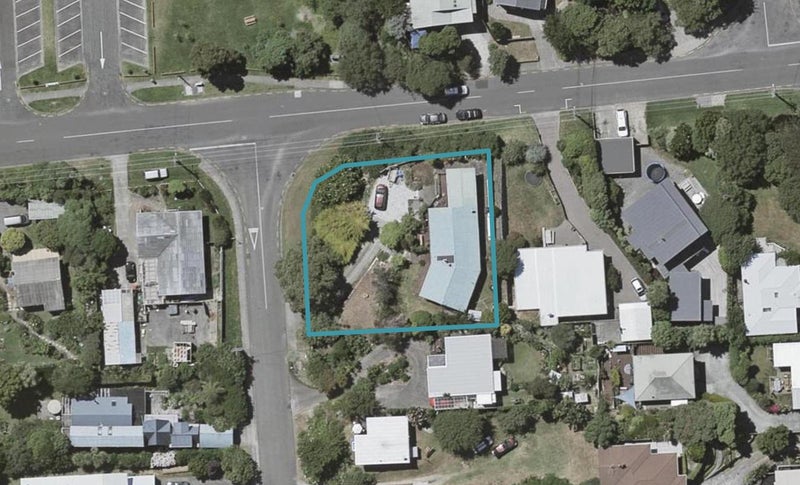 98 Glen Road, Raumati South, Paraparaumu - Carousel 1