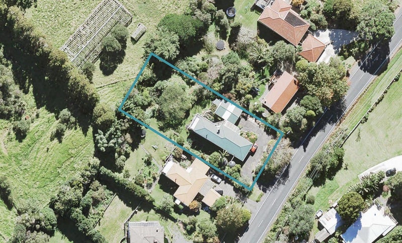 271 Forest Hill Road, Waiatarua, Auckland - Carousel 1
