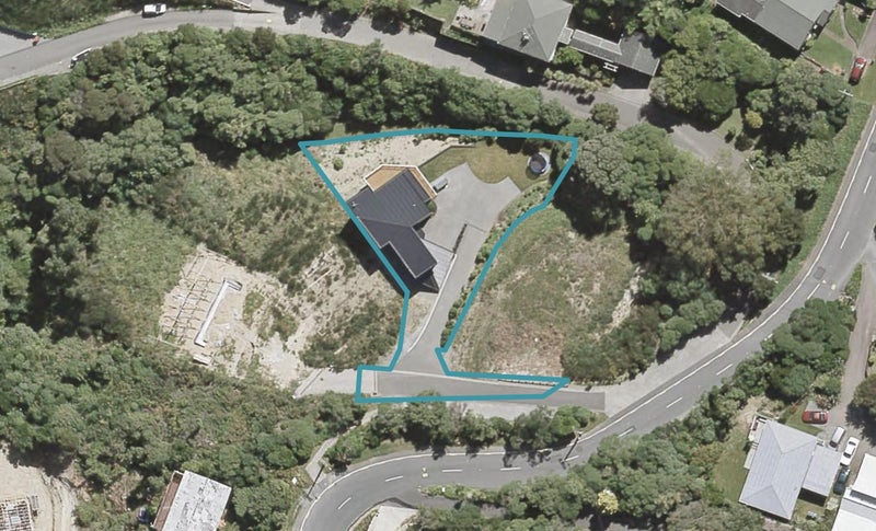67 Korokoro Road, Korokoro, Lower Hutt - Carousel 1