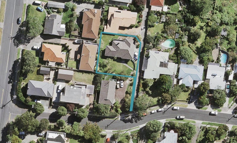 2B Roland Hill, Glen Eden, Auckland - Carousel 1