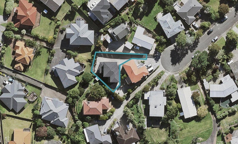 15A Cheryl Place, Hillcrest, Auckland - Carousel 1