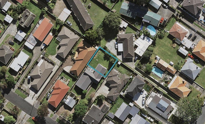 36D Avis Avenue, Papatoetoe, Auckland - Carousel 1