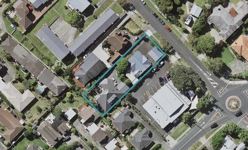 1/24 Lake Pupuke Drive, Takapuna, Auckland - Carousel 1