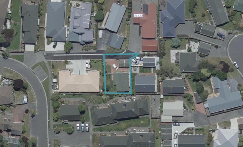 1/15 Aberfoyle Place, Parklands, Christchurch - Carousel 1