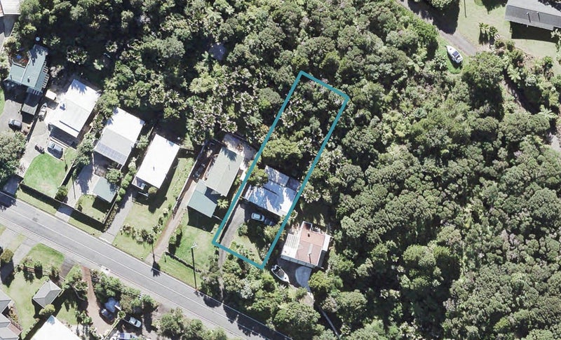 1116 Huia Road, Huia, Auckland - Carousel 1
