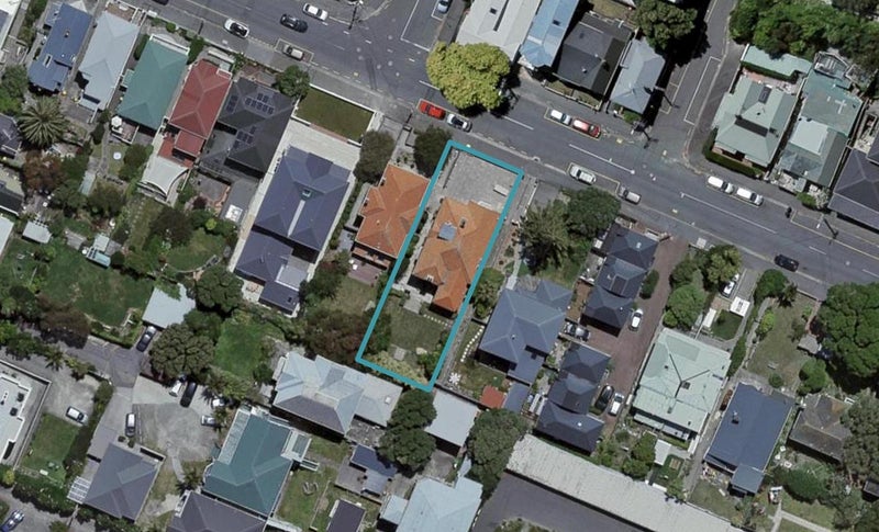 64 Majoribanks Street, Mount Victoria, Wellington - Carousel 1