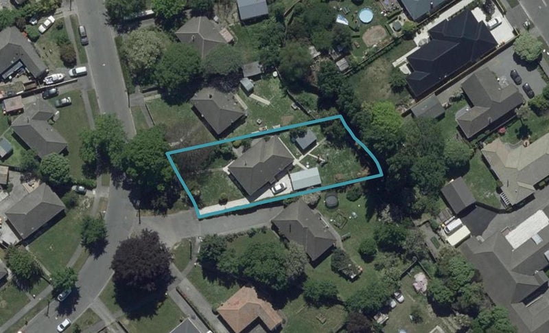 32 Hollyford Avenue, Bryndwr, Christchurch - Carousel 1