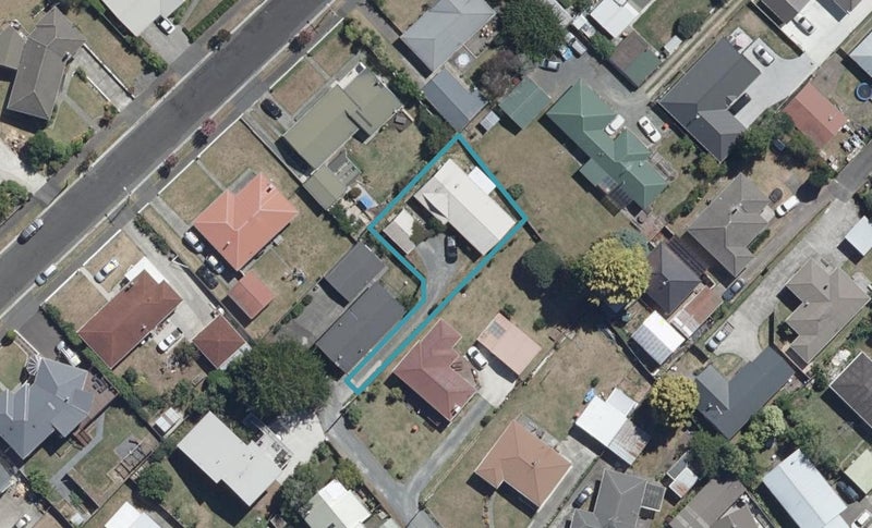 25B Holloway Place, Forest Lake, Hamilton - Carousel 1