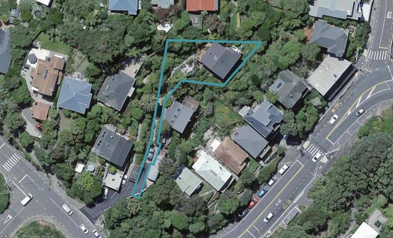 2 Raroa Crescent, Northland, Wellington - Carousel 1
