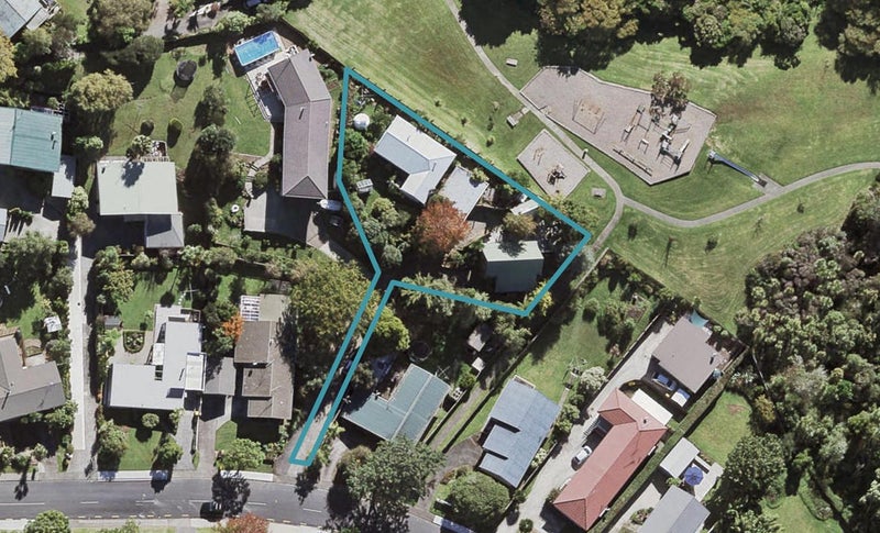 1/54 McDowell Crescent, Hillcrest, Auckland - Carousel 1
