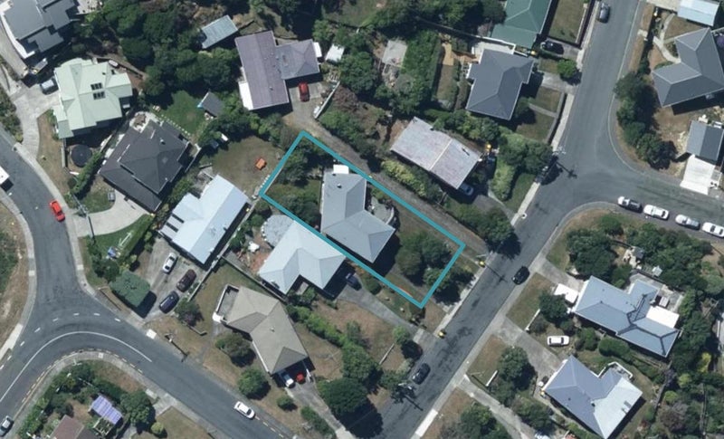 28 Tirowhanga Road, Paremata, Porirua - Carousel 1