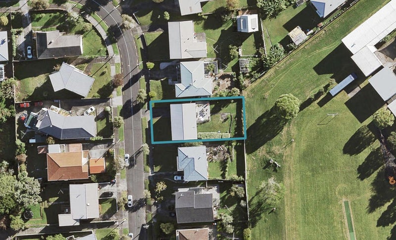 46 Peter Buck Road, New Windsor, Auckland - Carousel 1
