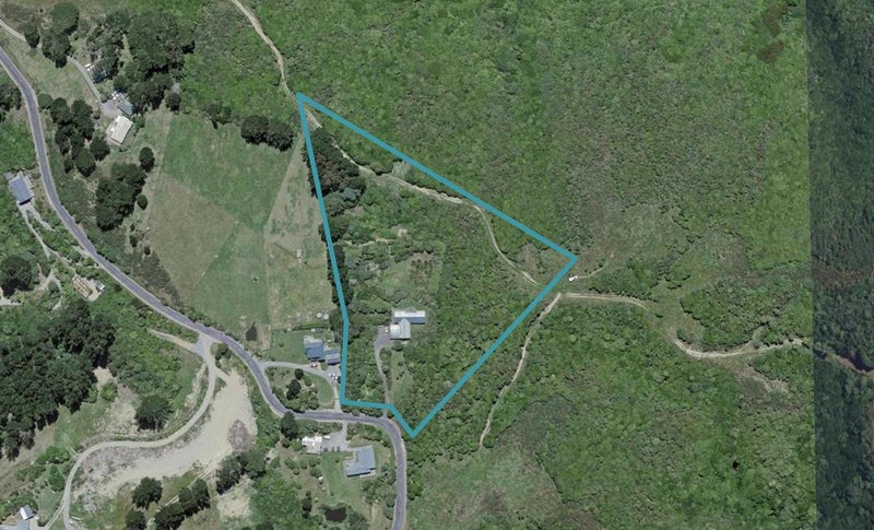 232 Horokiwi Road, Horokiwi, Wellington - Carousel 1