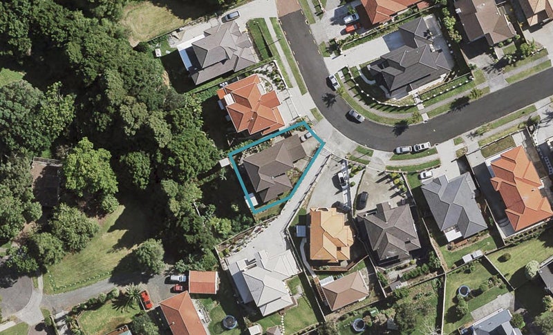 16 The Enclave, Totara Heights, Auckland - Carousel 1