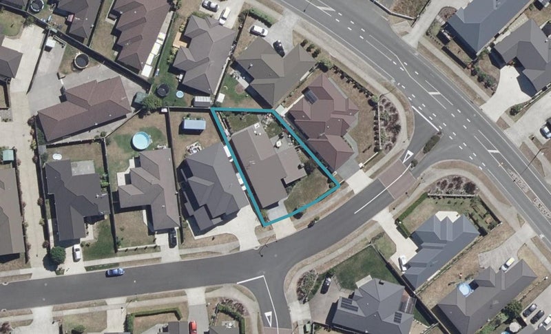 19 Hartford Terrace, Huntington, Hamilton - Carousel 1