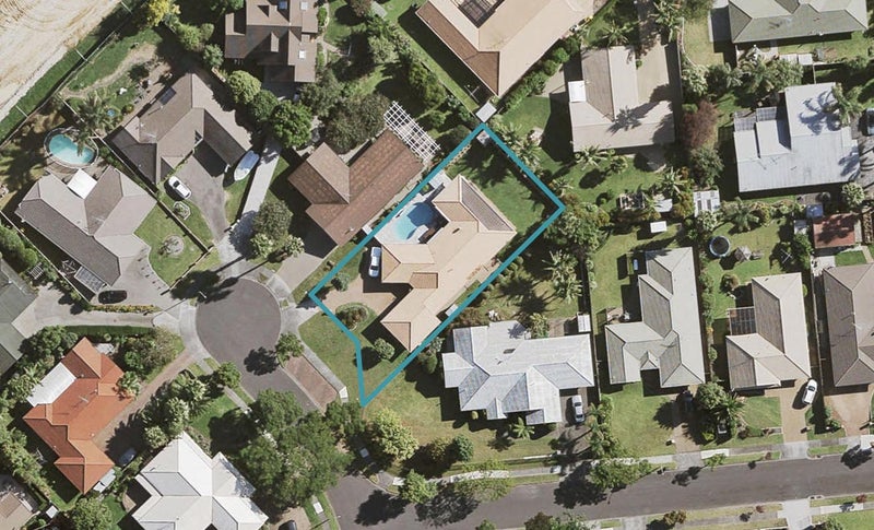 13 Perotti Place, Conifer Grove, Takanini - Carousel 1