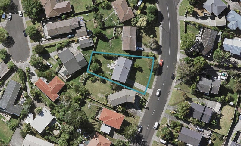 36 Juniper Road, Sunnynook, Auckland - Carousel 1