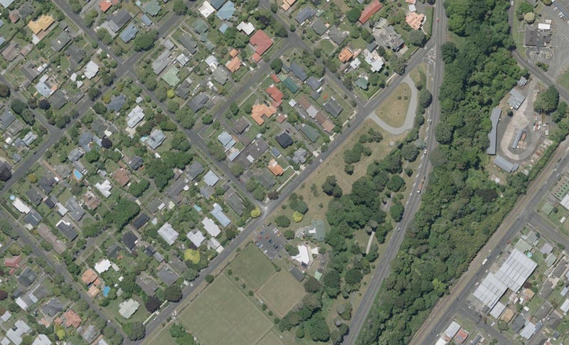 16 Parsons Street, Saint Johns Hill, Whanganui - Carousel 1