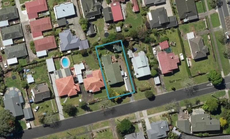 6 Oranga Road, Kensington, Whangarei - Carousel 1
