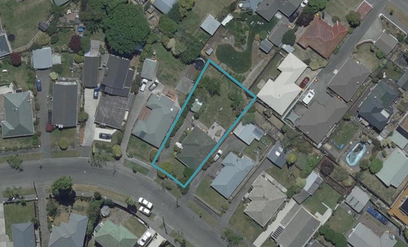 61 Vardon Crescent, Shirley, Christchurch - Carousel 1