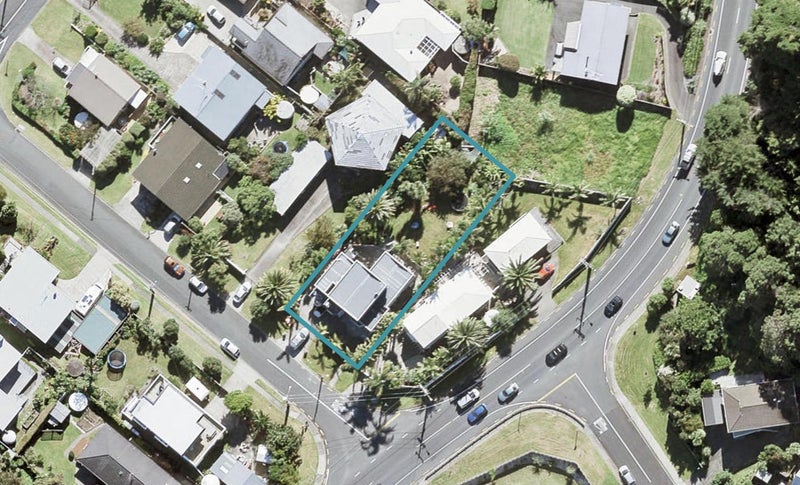 1 Hardley Avenue, Tindalls Beach, Whangaparaoa - Carousel 1