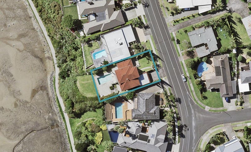115 Fisher Parade, Sunnyhills, Auckland - Carousel 1
