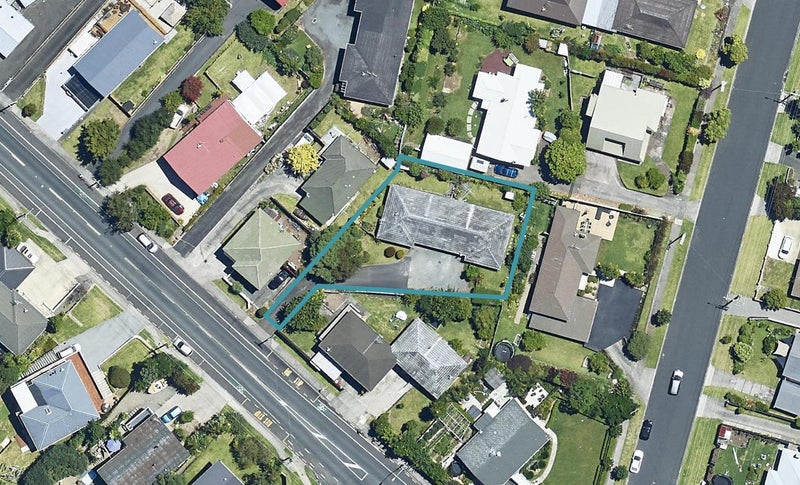 137 Bellevue Road, Brookfield, Tauranga - Carousel 1