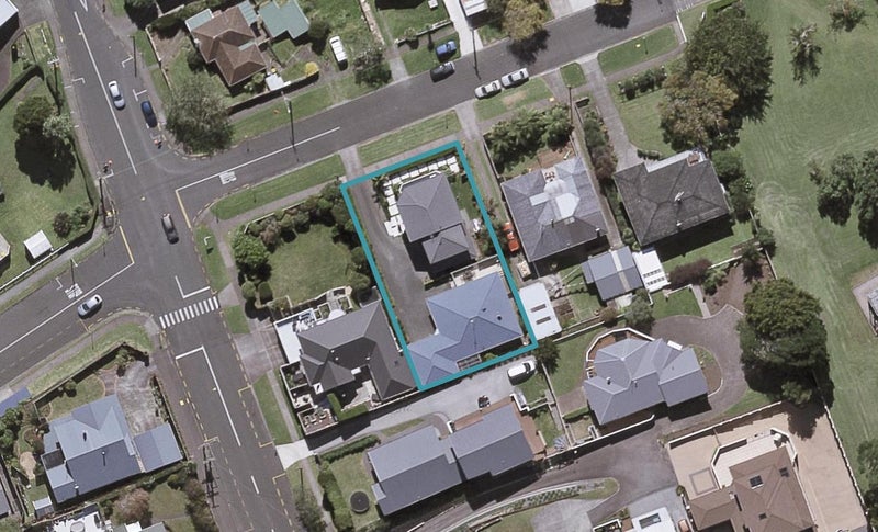 4 Pukaka Street, Strandon, New Plymouth - Carousel 1