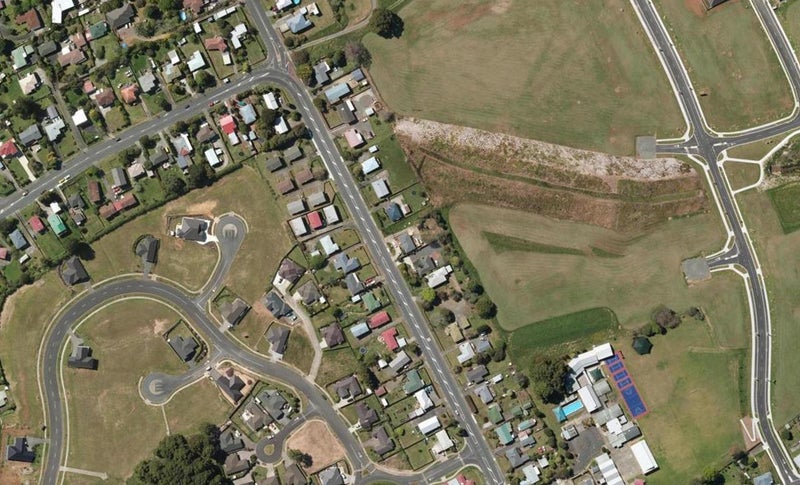 16 Corks Road, Te Kamo, Whangarei - Carousel 1