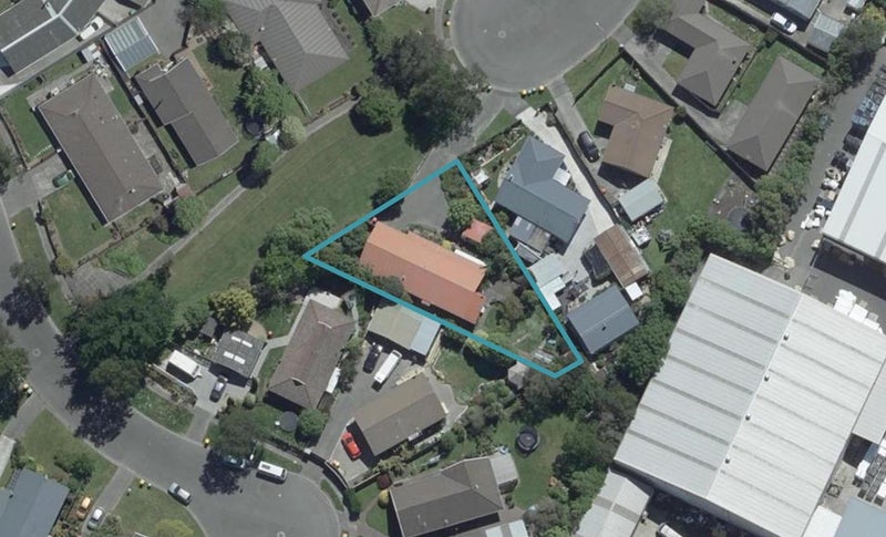 33 Castile Place, Belfast, Christchurch - Carousel 1