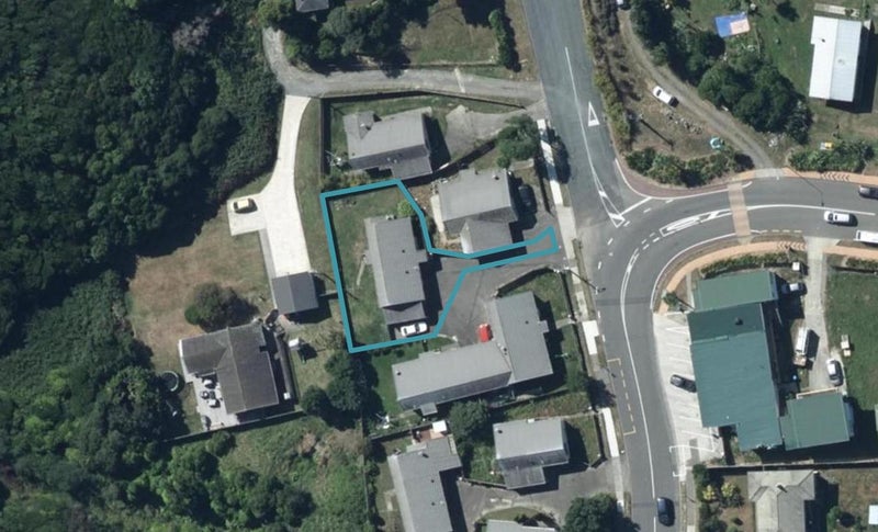 64 Takapuwahia Drive, Takapuwahia, Porirua - Carousel 1