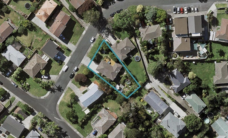 22 Laurina Road, Sunnynook, Auckland - Carousel 1